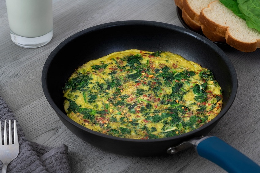 Fresh Spinach Omelette Recipe: Very Rich and Simple