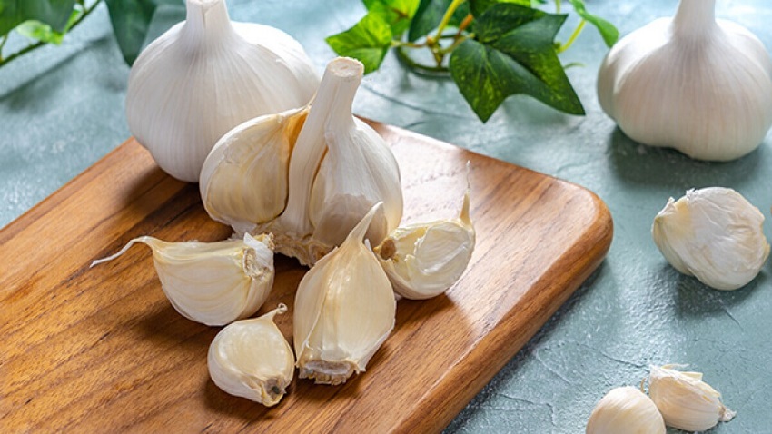Five Health Benefits of Garlic 