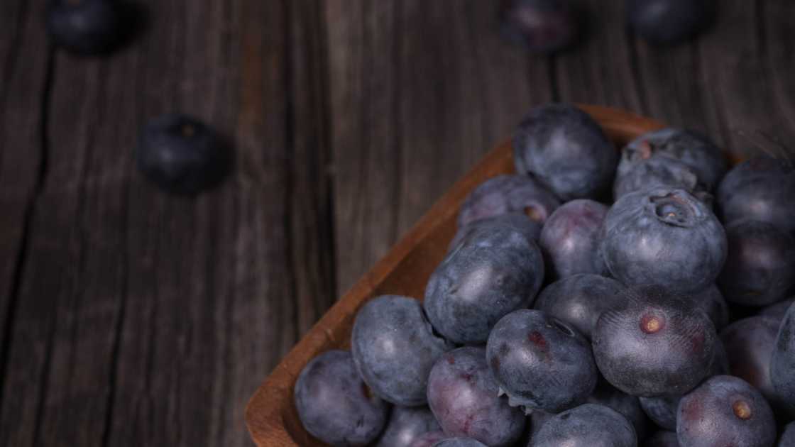 How Many Ounces is a Pint of Blueberries: Unveiling Nature’s Sweet Bounty